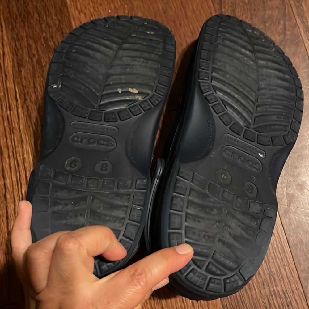 Crocs - Picture 2 of 2